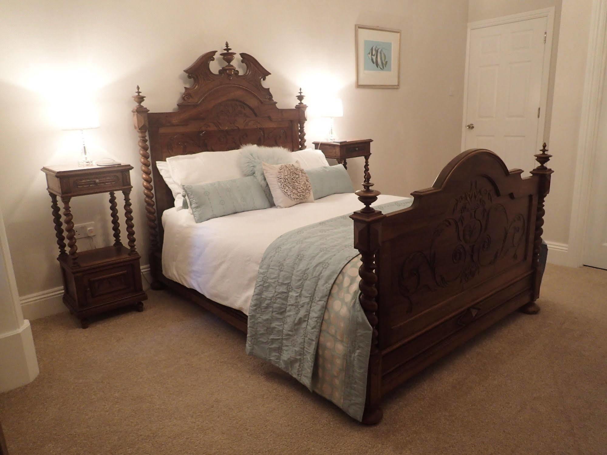 The Old Surgery Bed & Breakfast แคลกตัน-ออน-ซี ภายนอก รูปภาพ